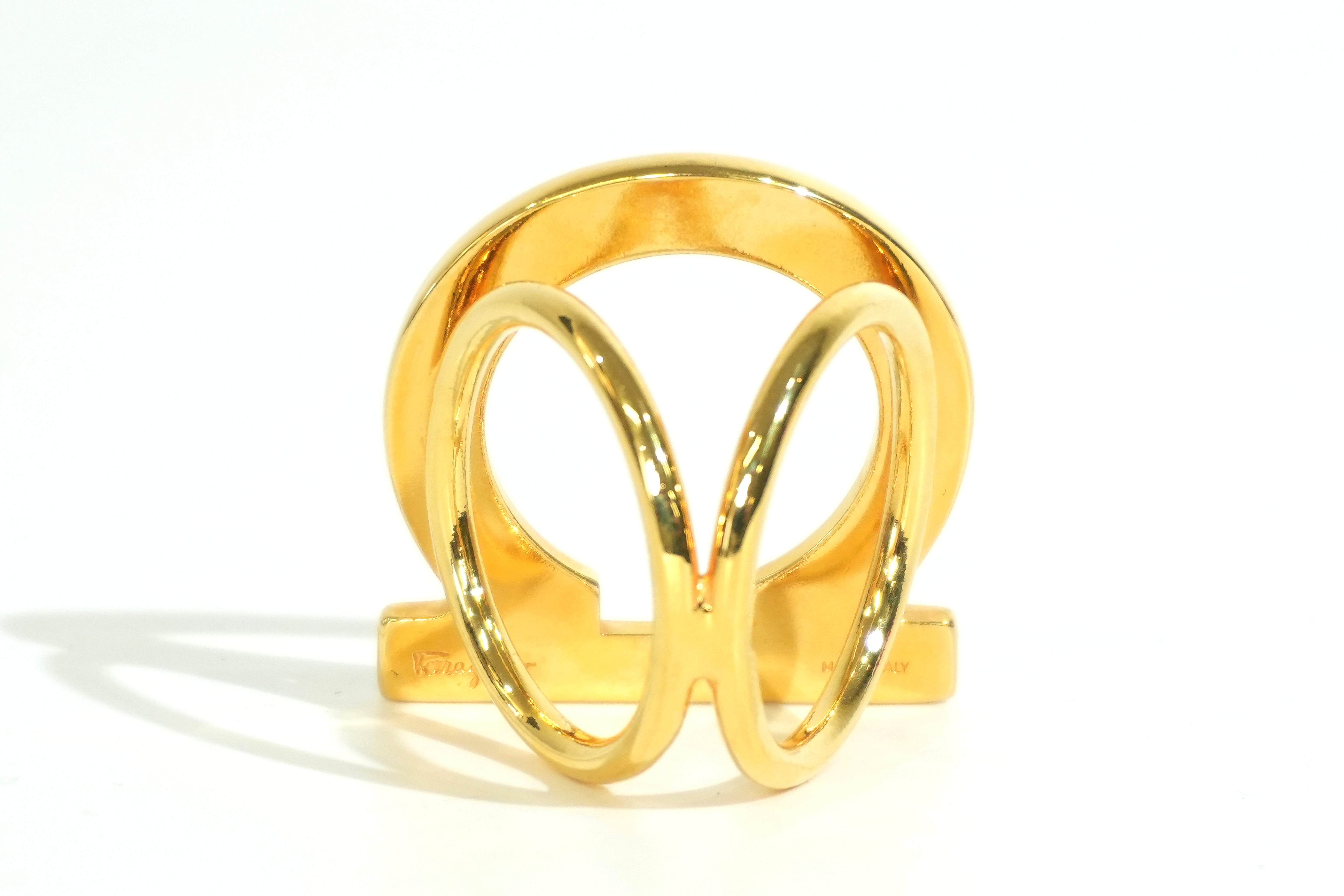 Pre-owned Ferragamo Stainless Steel Scarf Ring Gold tone