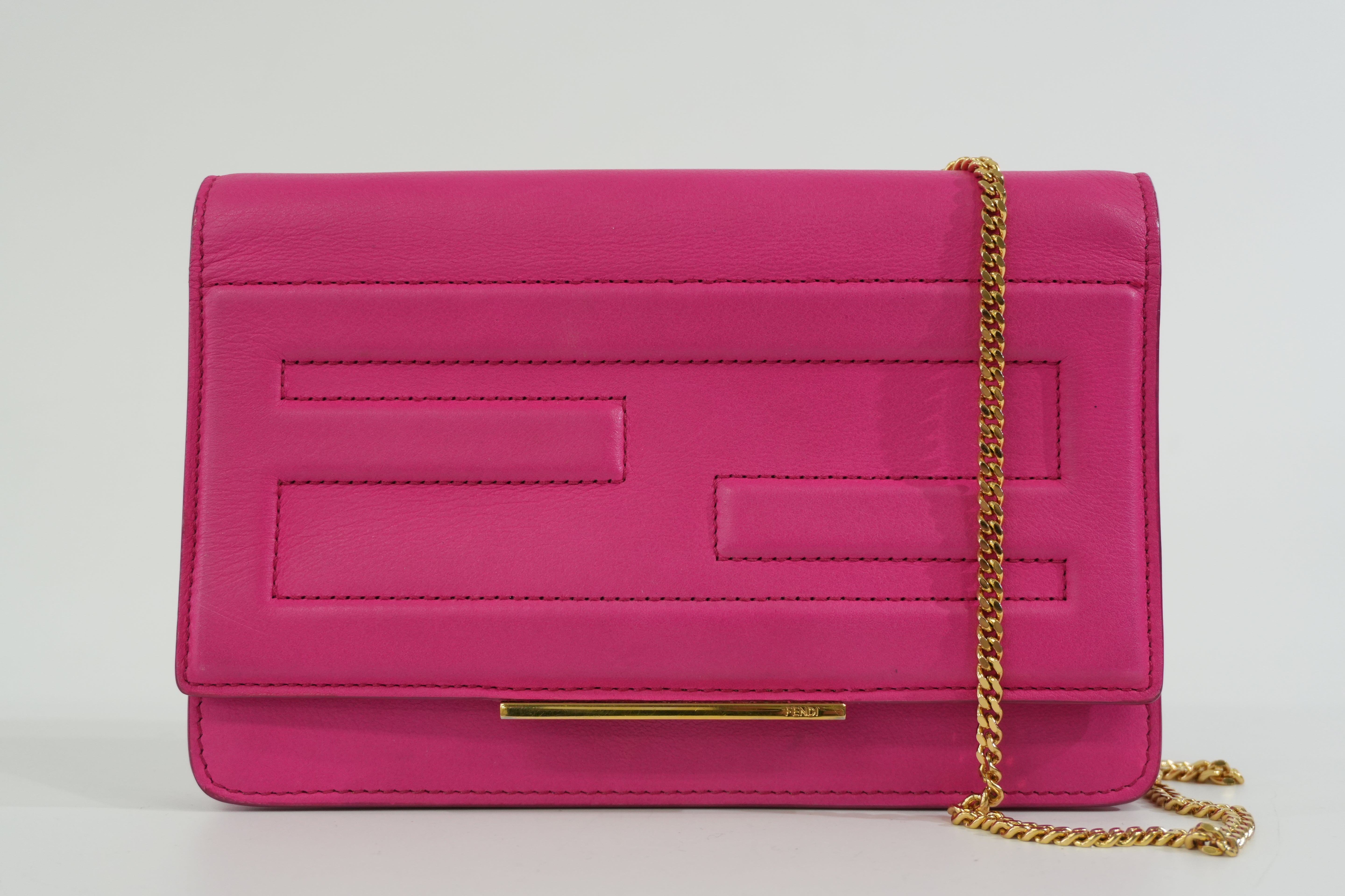 Pre-owned Fendi Wallet on Chain Pink