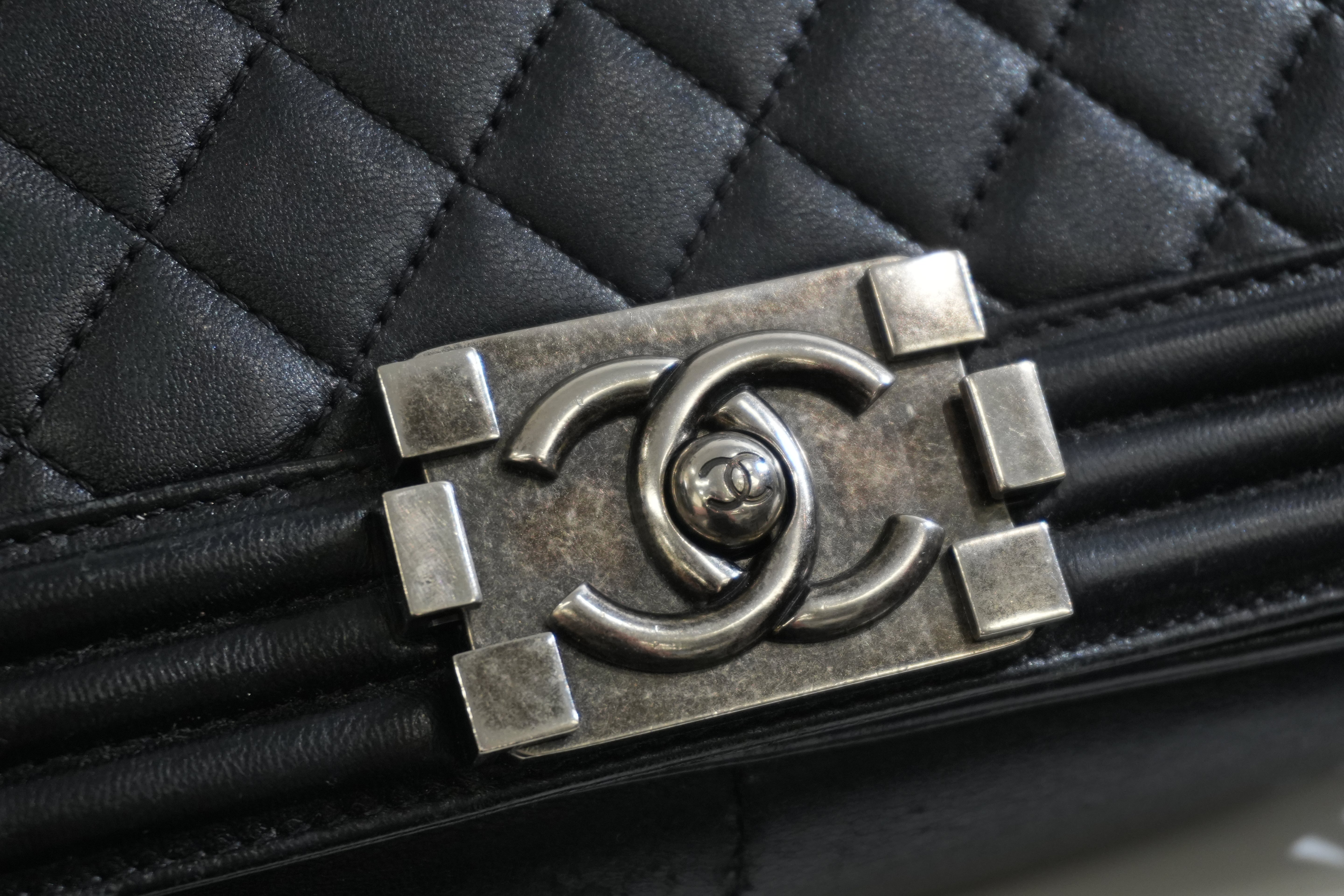 Pre-owned Chanel Boy Flap Bag Quilted Lambskin Leather Black