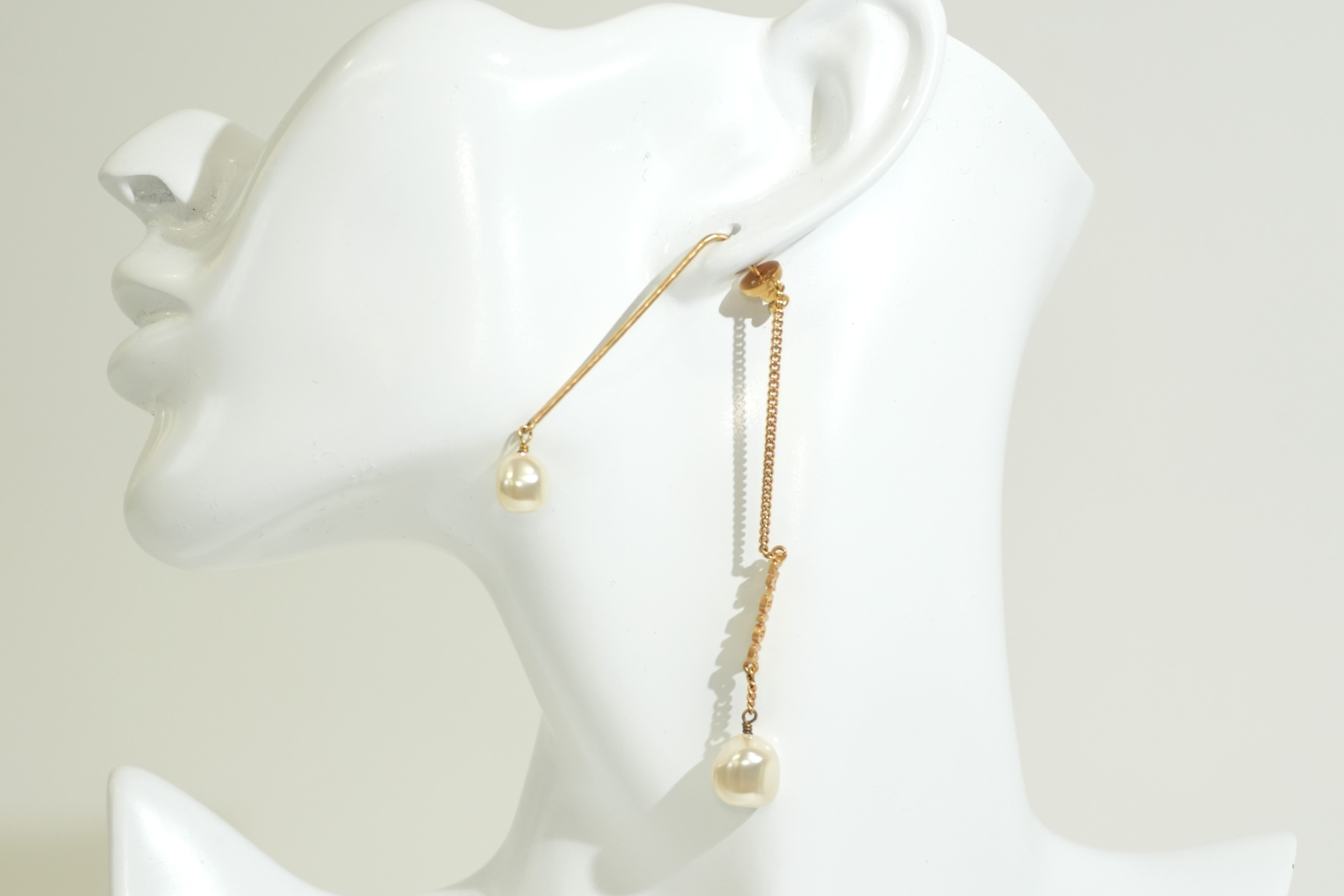 Pre-owned Dior Stainlesss Steel Immitation Pear Dangling Earrings