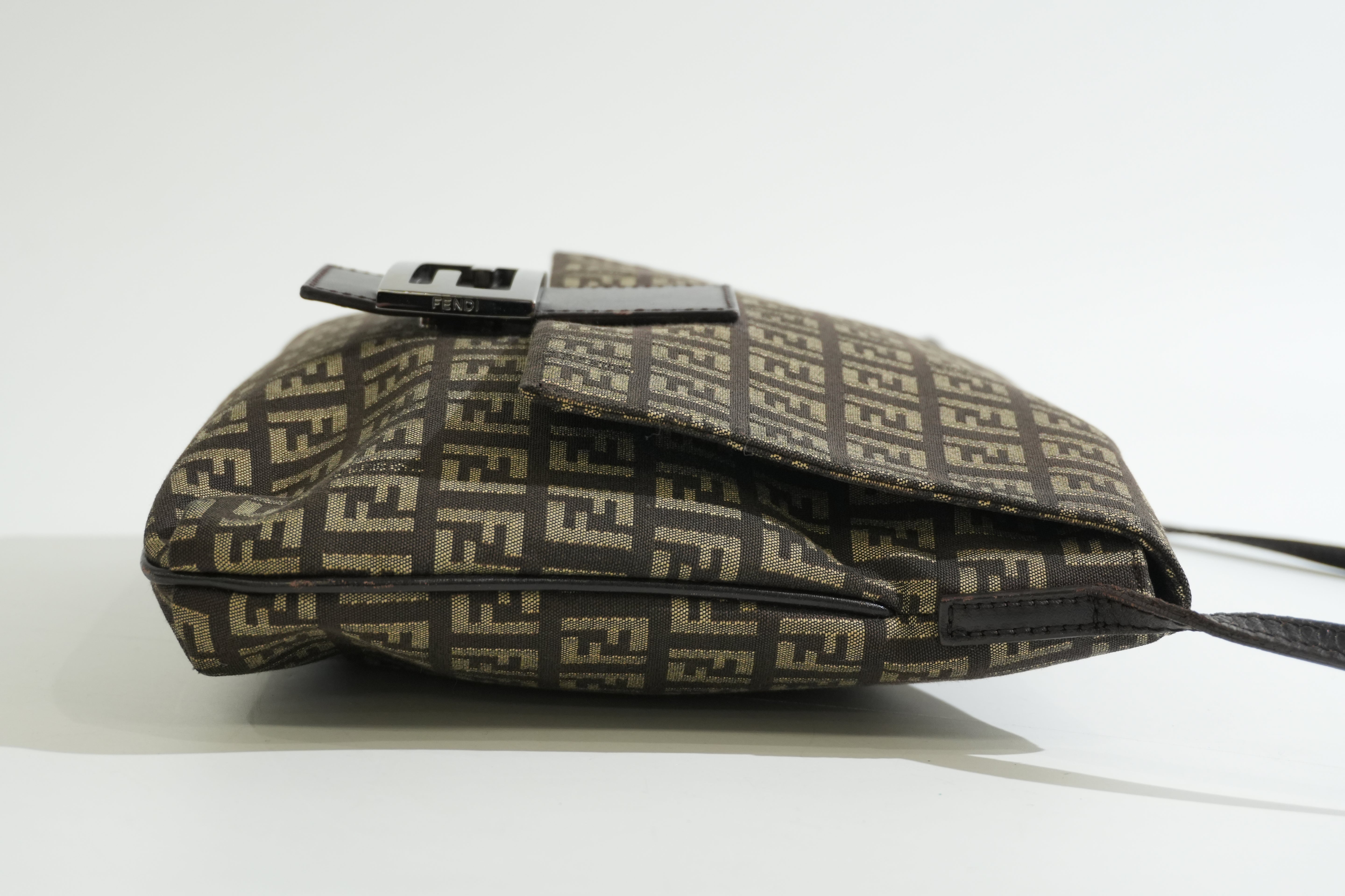 Pre-owned Fendi Zuchino Shoulder Bag Brown