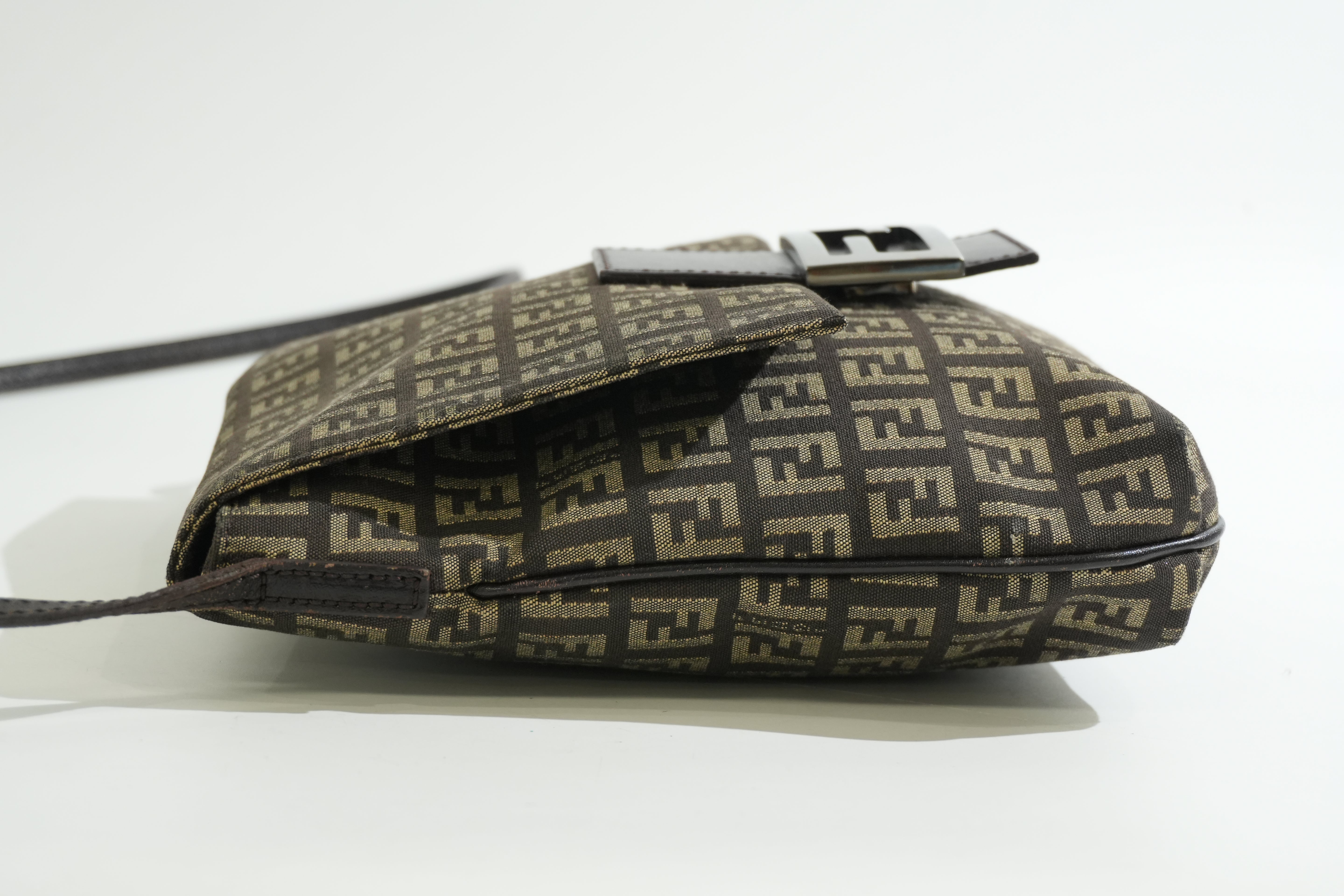 Pre-owned Fendi Zuchino Shoulder Bag Brown