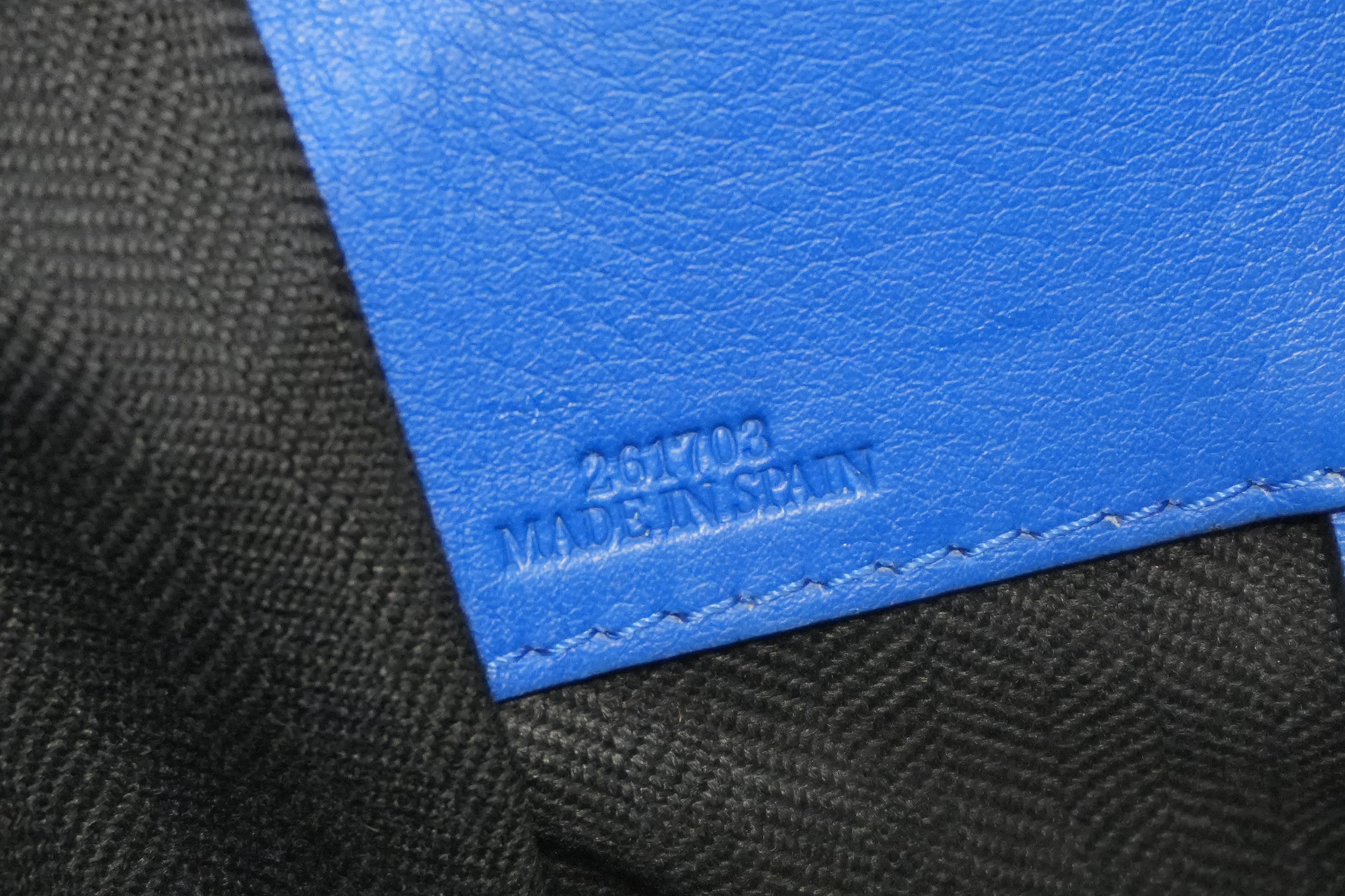 Pre-owned Loewe Hammock Shoulder Bag Blue and Black