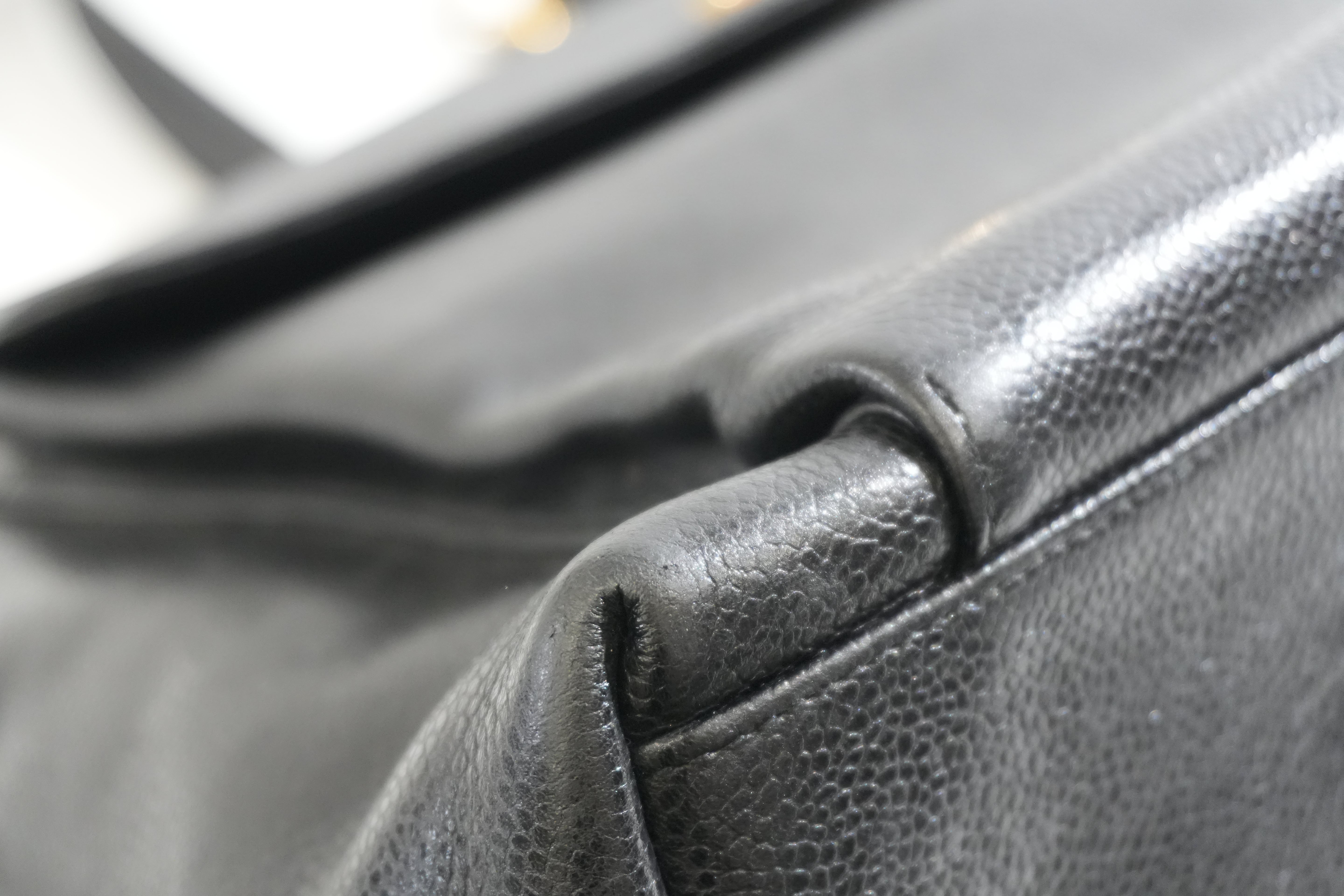 Pre-owned Chanel Caviar Skin Chain Tote Bag Black