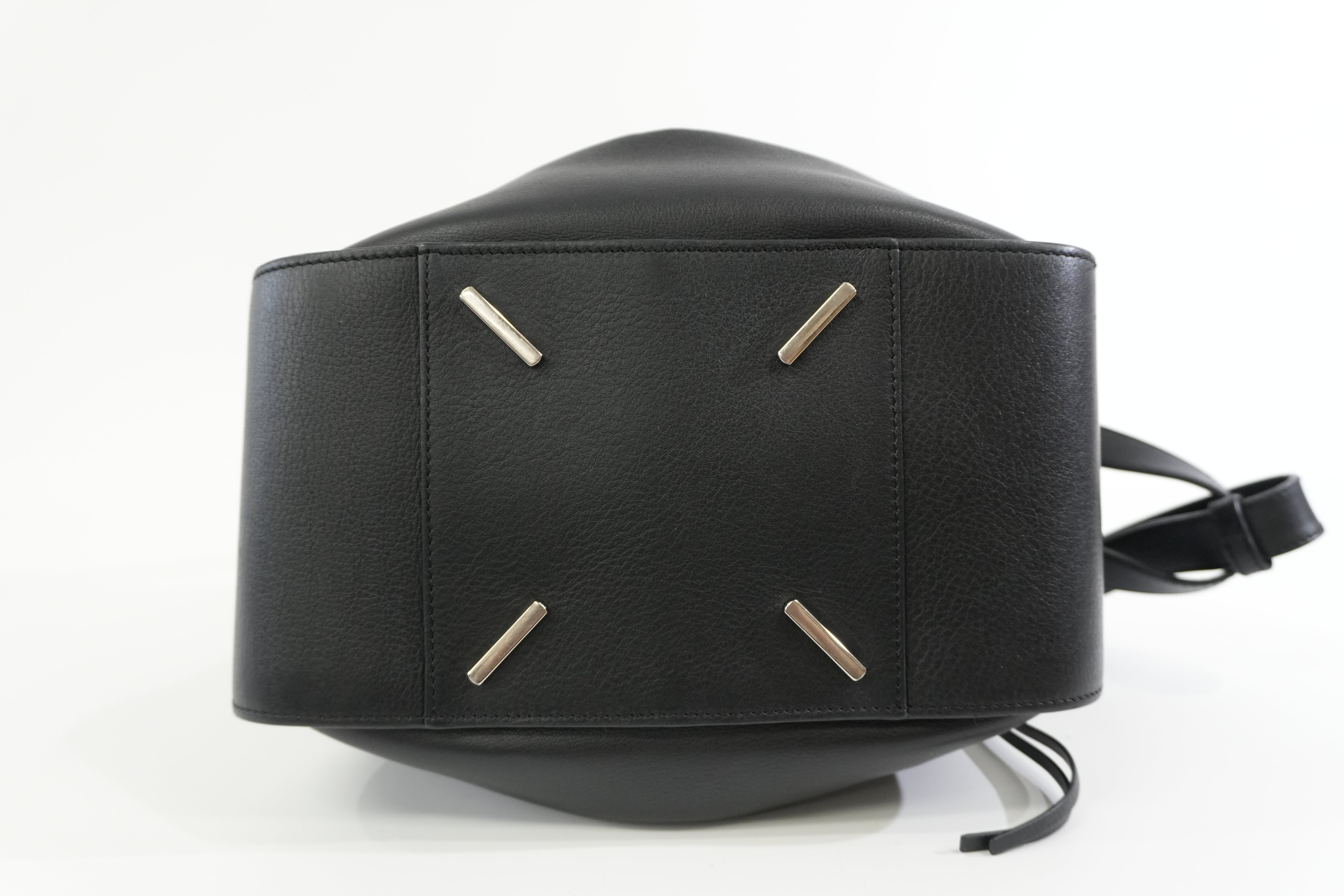 Pre-owned Loewe Hammock Shoulder Bag Black