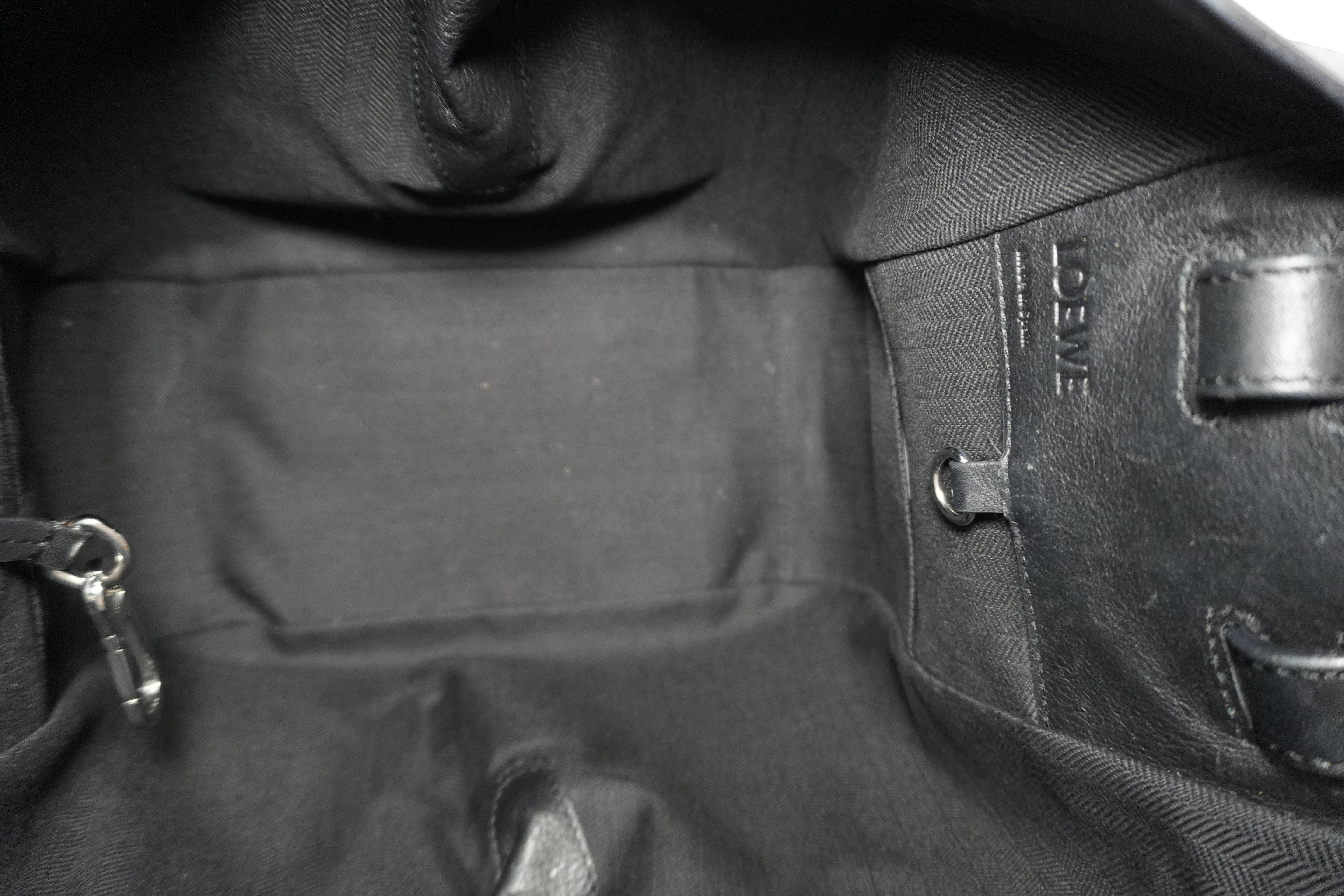 Pre-owned Loewe Hammock Shoulder Bag Black