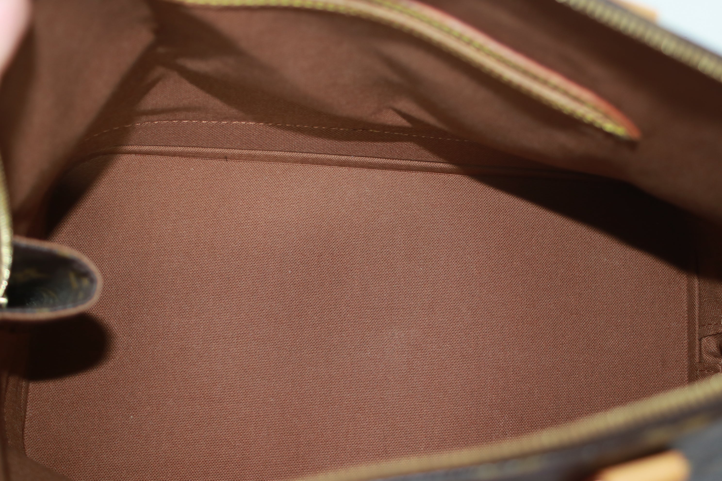 Louis Vuitton Alma PM Handbag Used