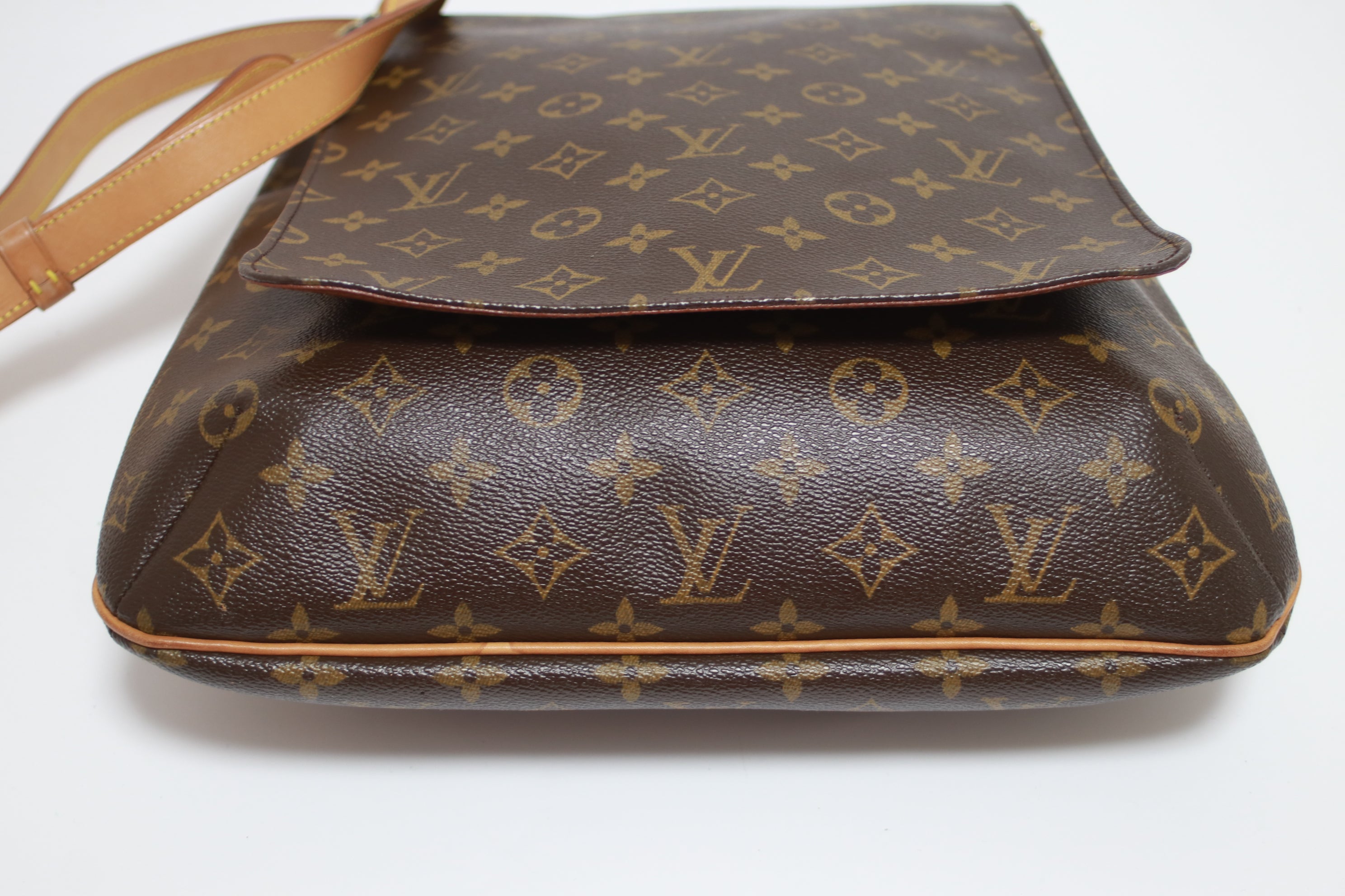 Louis Vuitton Musette Shoulder Bag Used