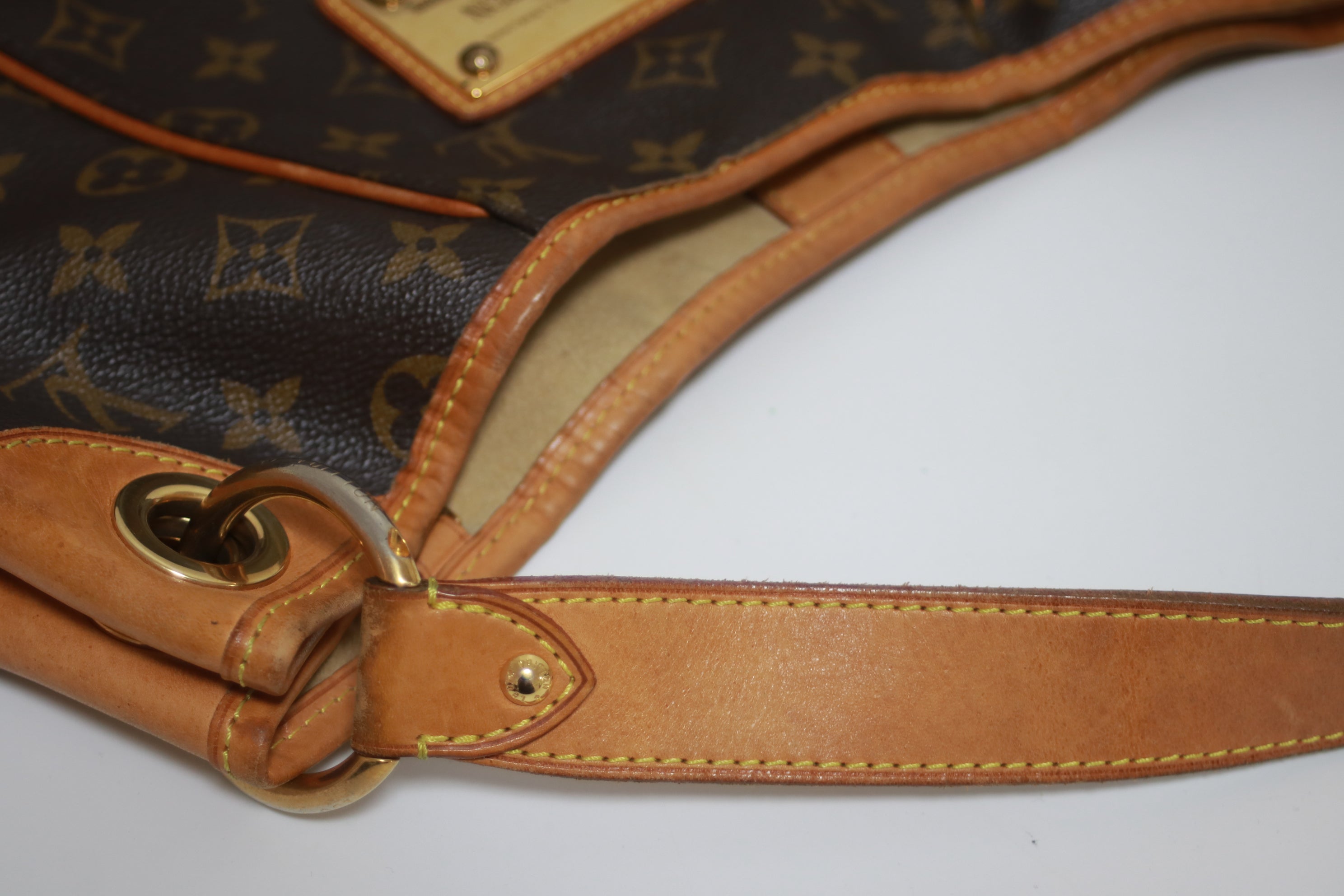 Louis Vuitton Galliera PM Hobo Bag Used