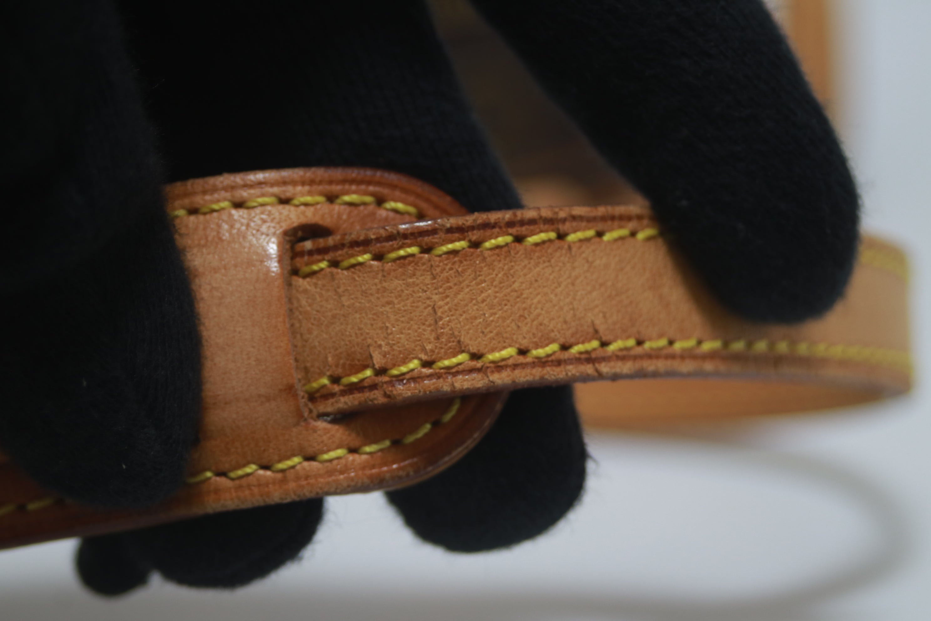 ルイヴィトン ブロワ ショルダーバッグ 中古