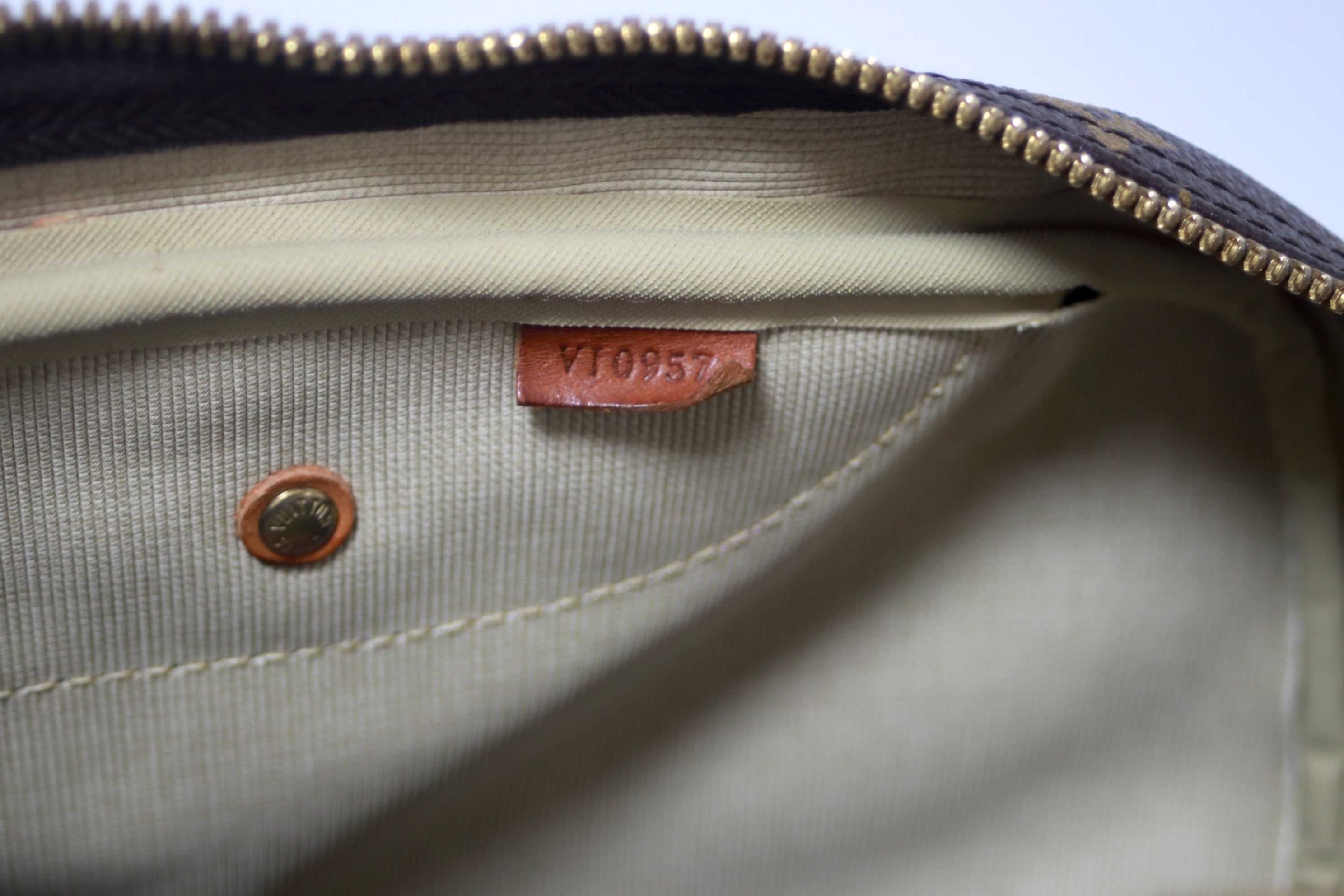 ルイヴィトン エヴァシオン スポーツバッグ 中古