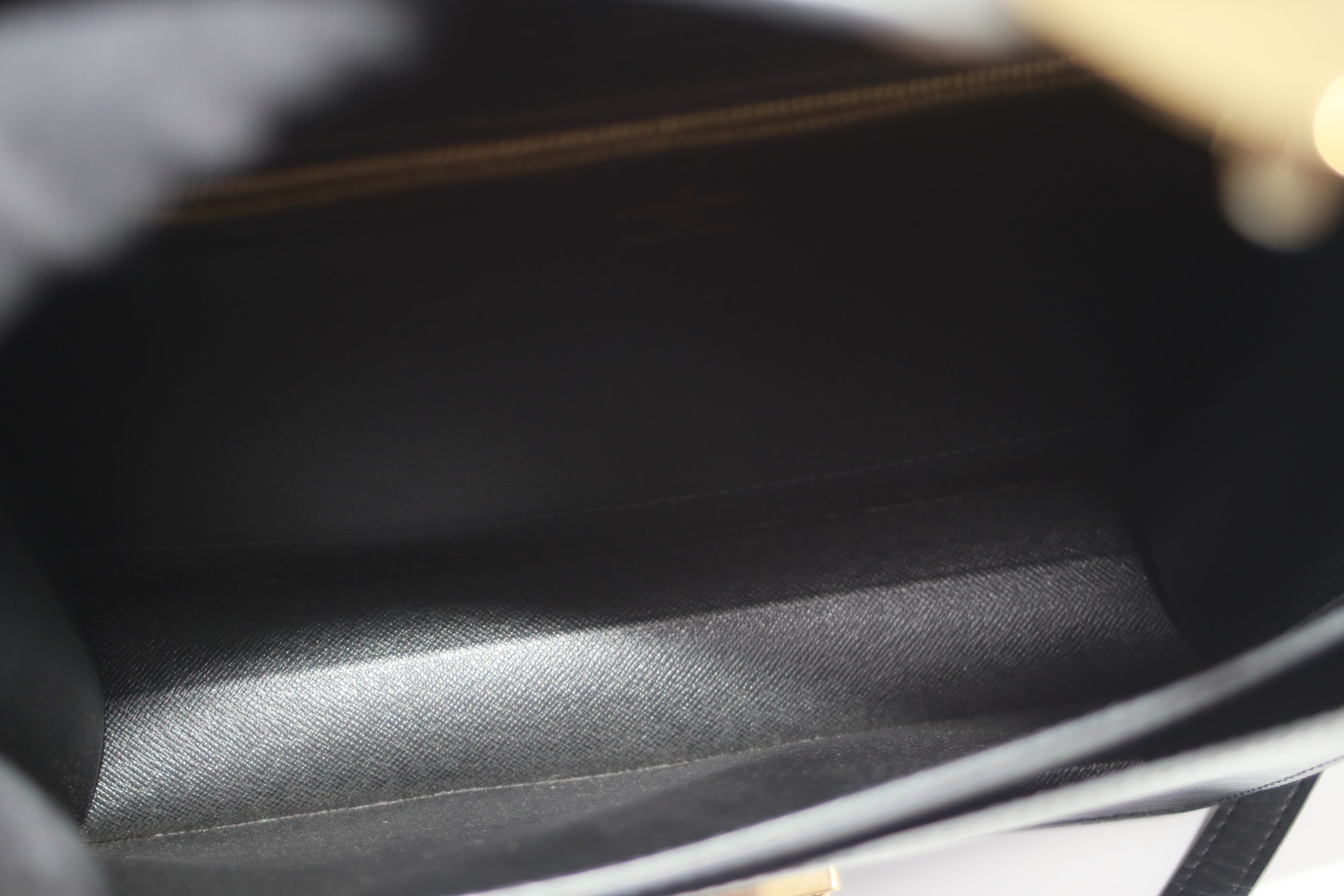 Louis Vuitton Monceau Epi Black Handbag Used