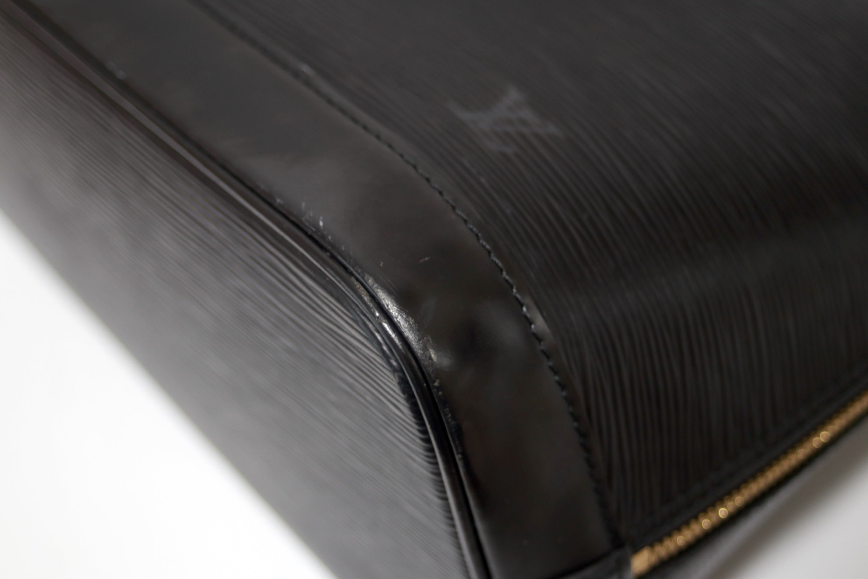 ルイヴィトン アルマ PM エピ ブラック 中古