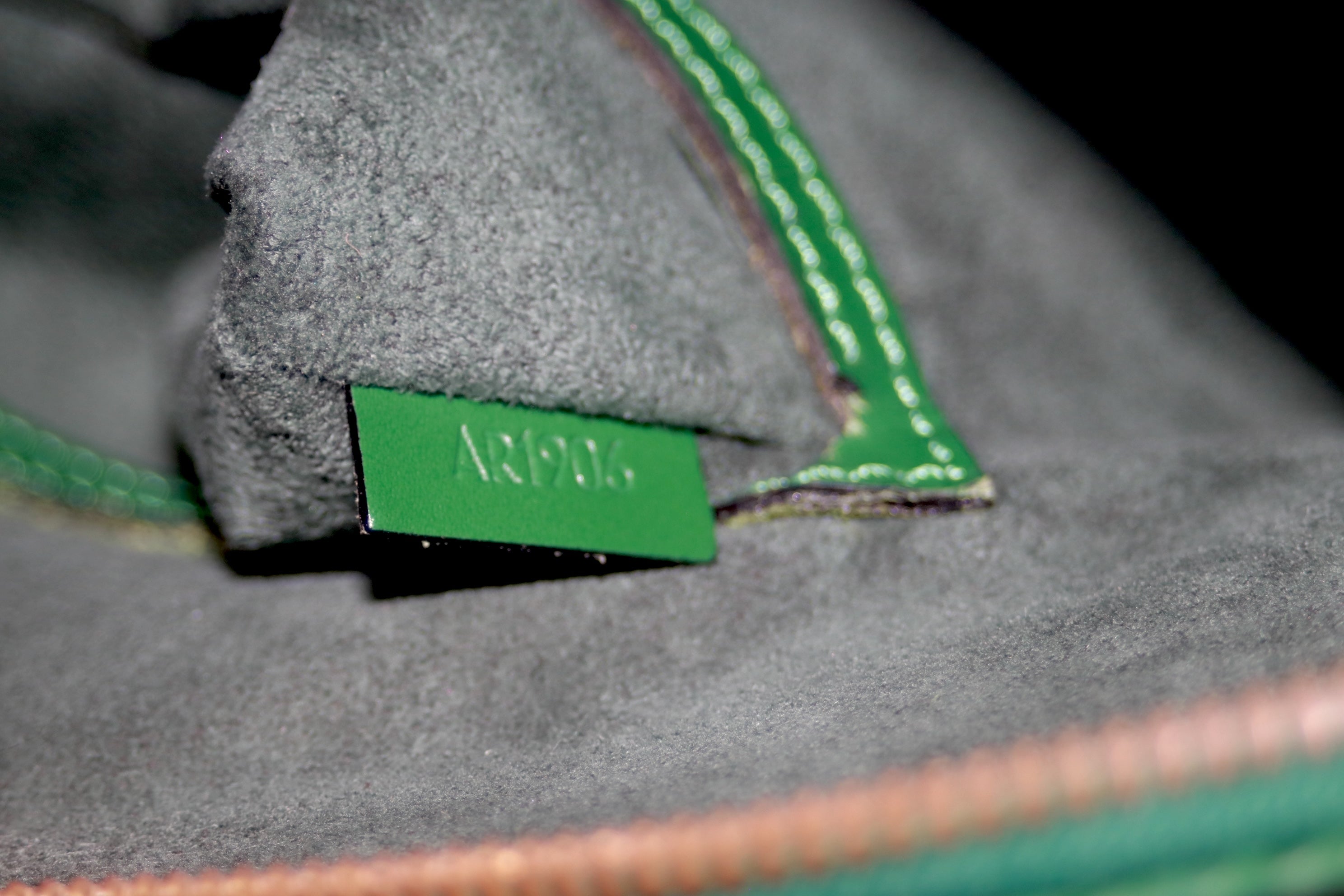 ルイヴィトン アルマ PM エピ グリーン 中古