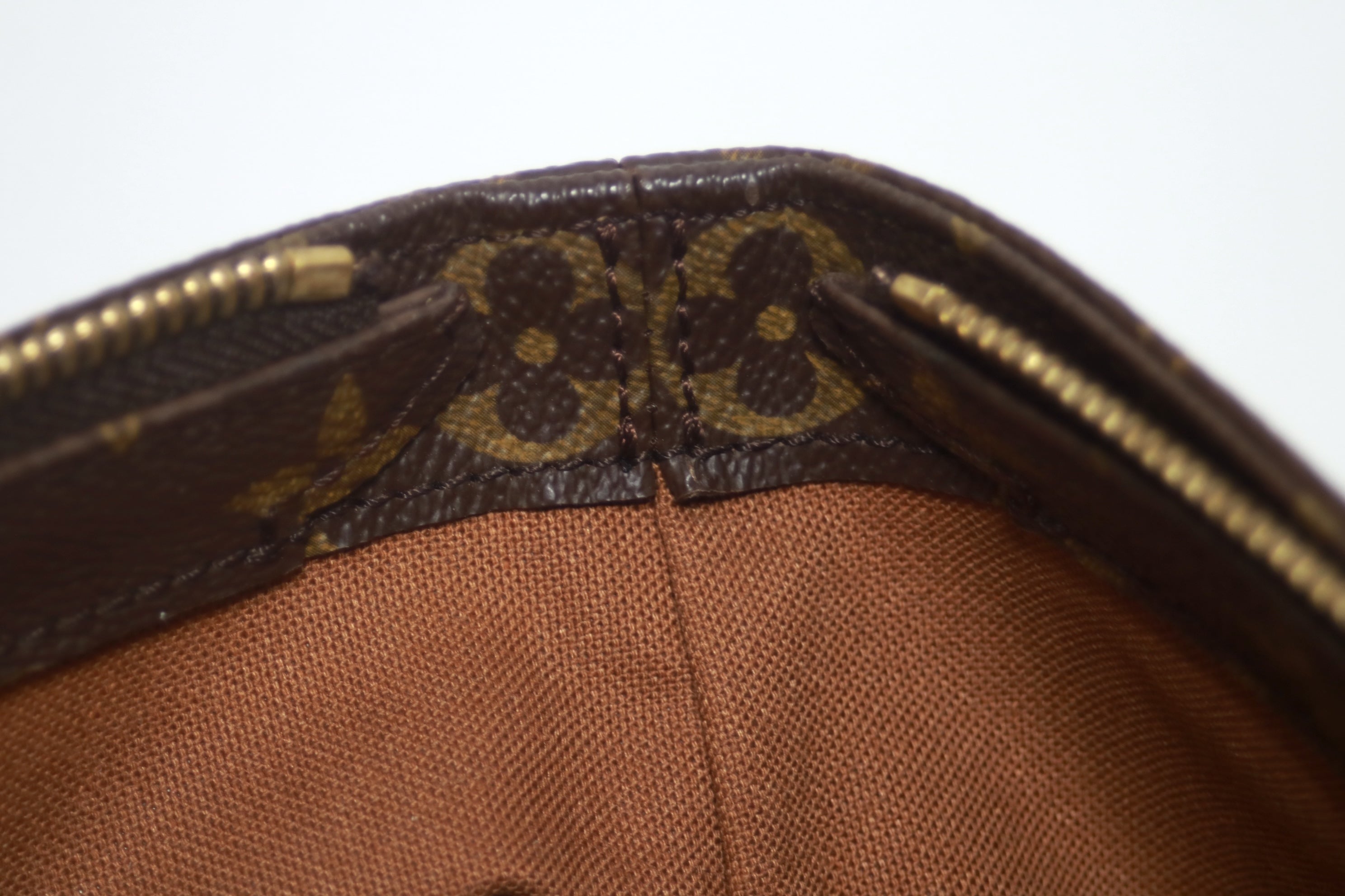 ルイヴィトン カバ ピアノ ショルダーバッグ 中古