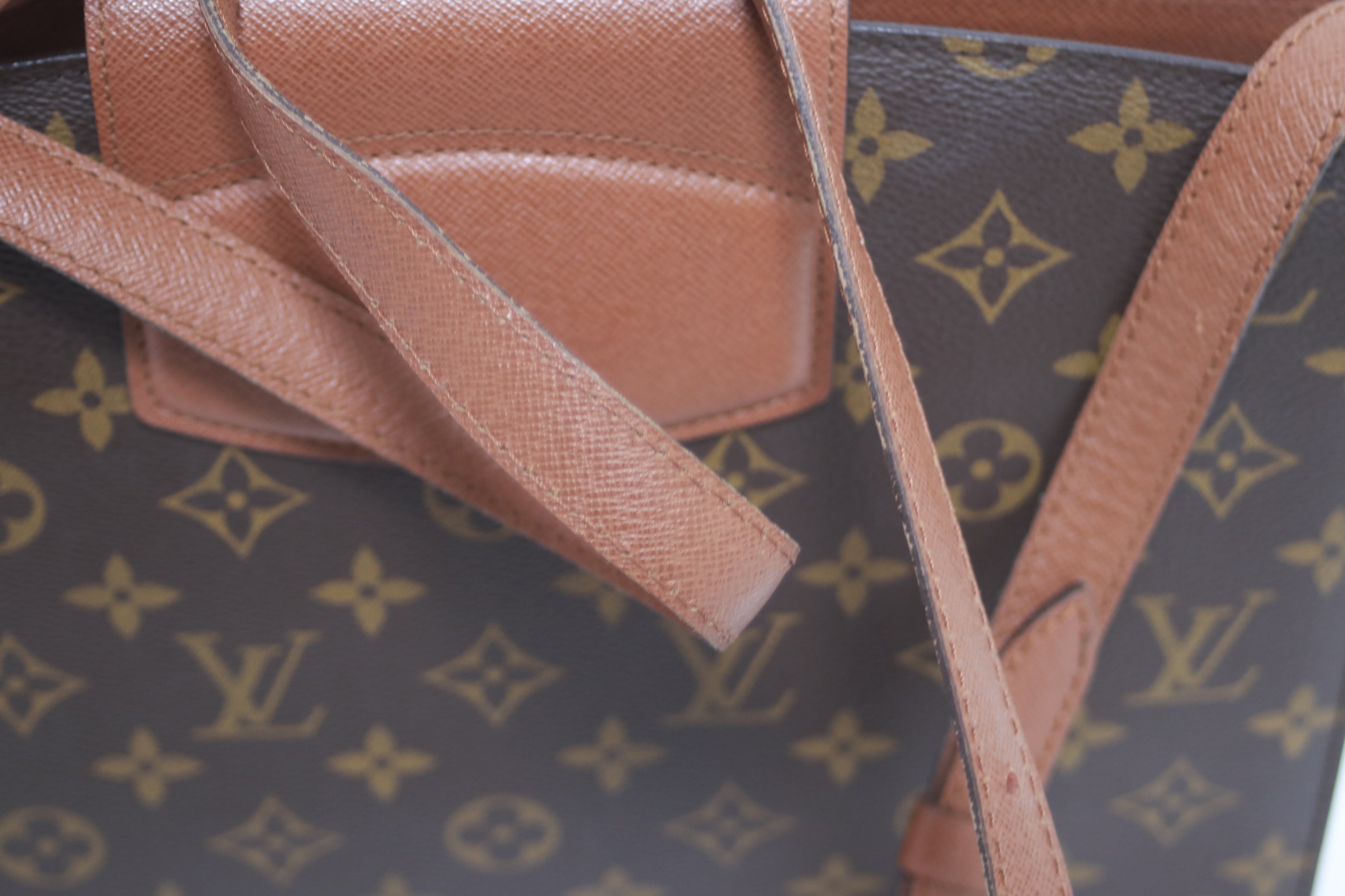 Louis Vuitton Courcelles Shoulder Bag Used