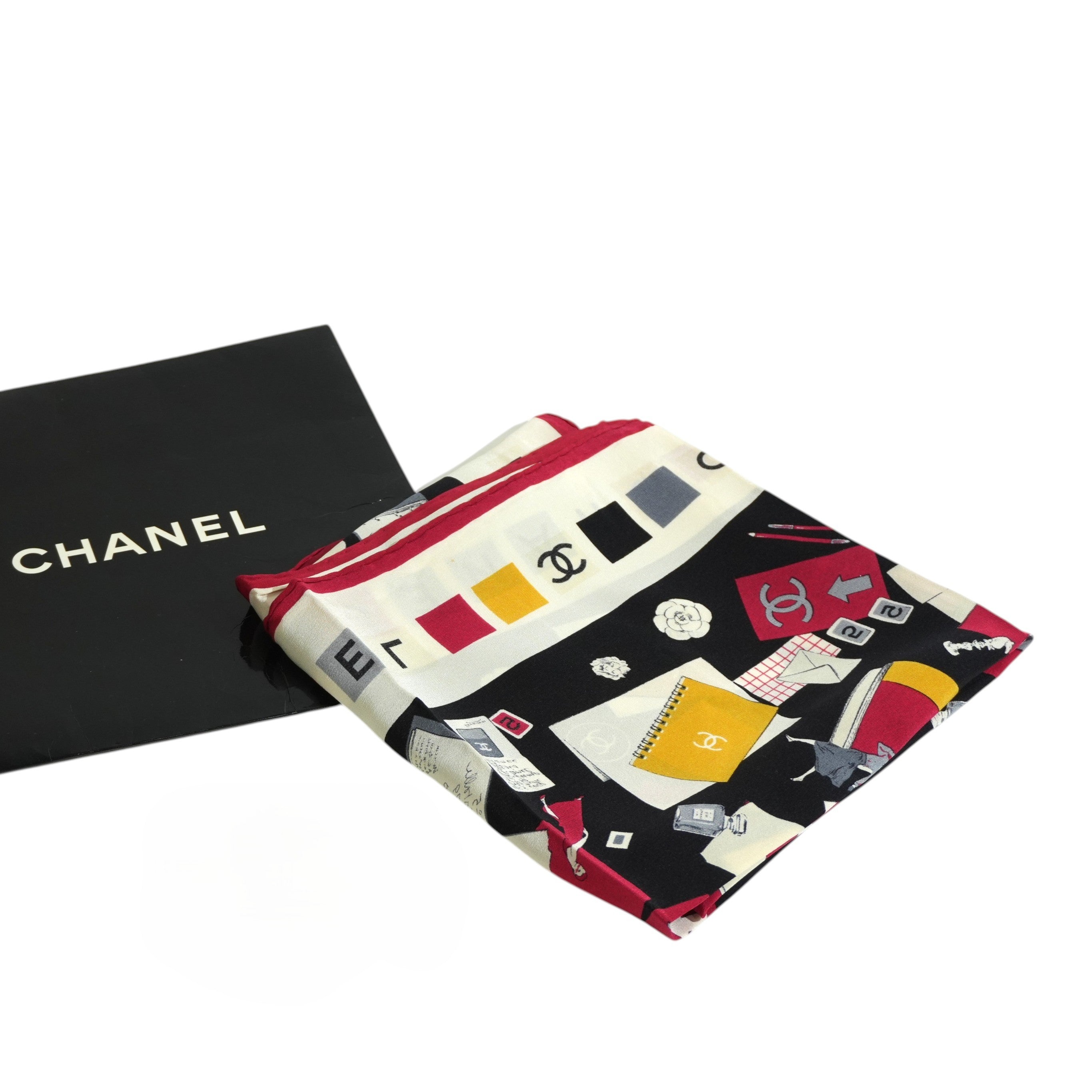 Pre-owned Chanel Scarf Multicolor