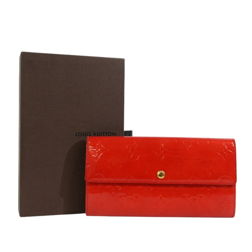 Pre-owned Louis Vuitton Vernis Sarah Wallet Red