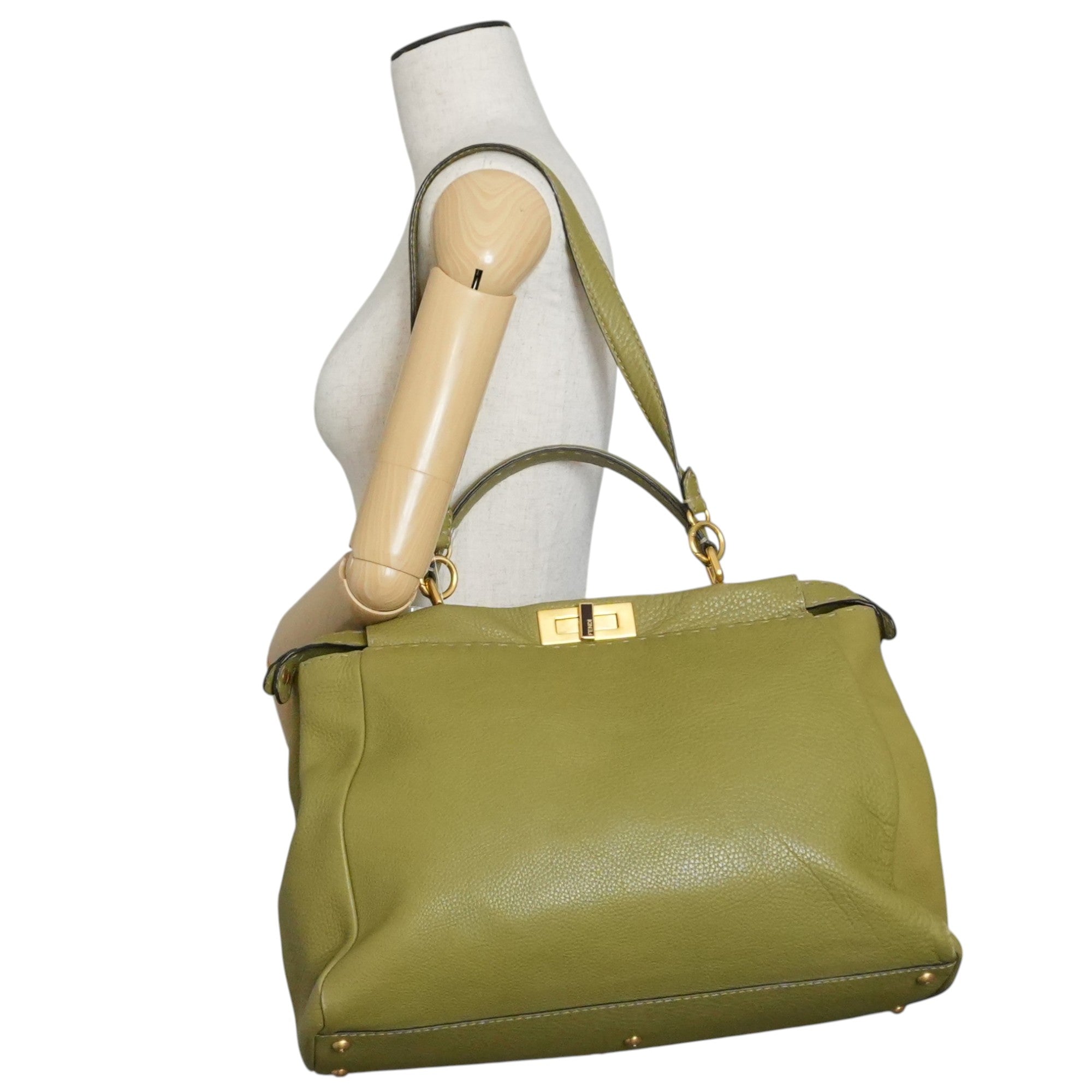 Pre-owned Fendi Calfskin Leather Peek a Boo Shoulder Bag Green