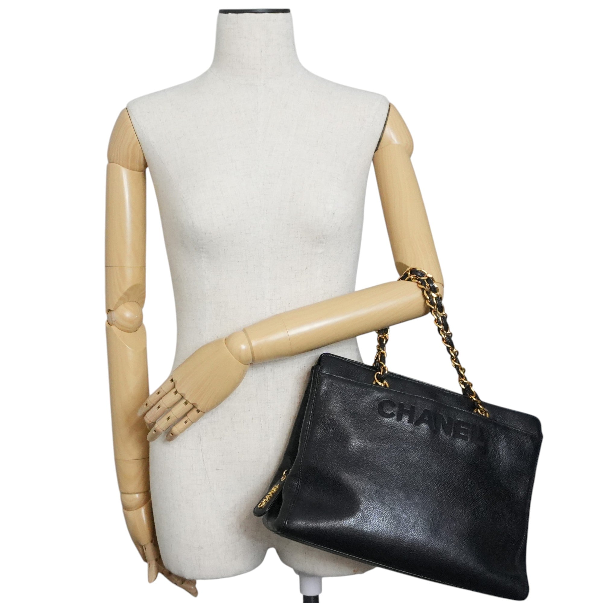 Pre-owned Chanel Caviar Skin Leather Chain Shoulder Bag Black