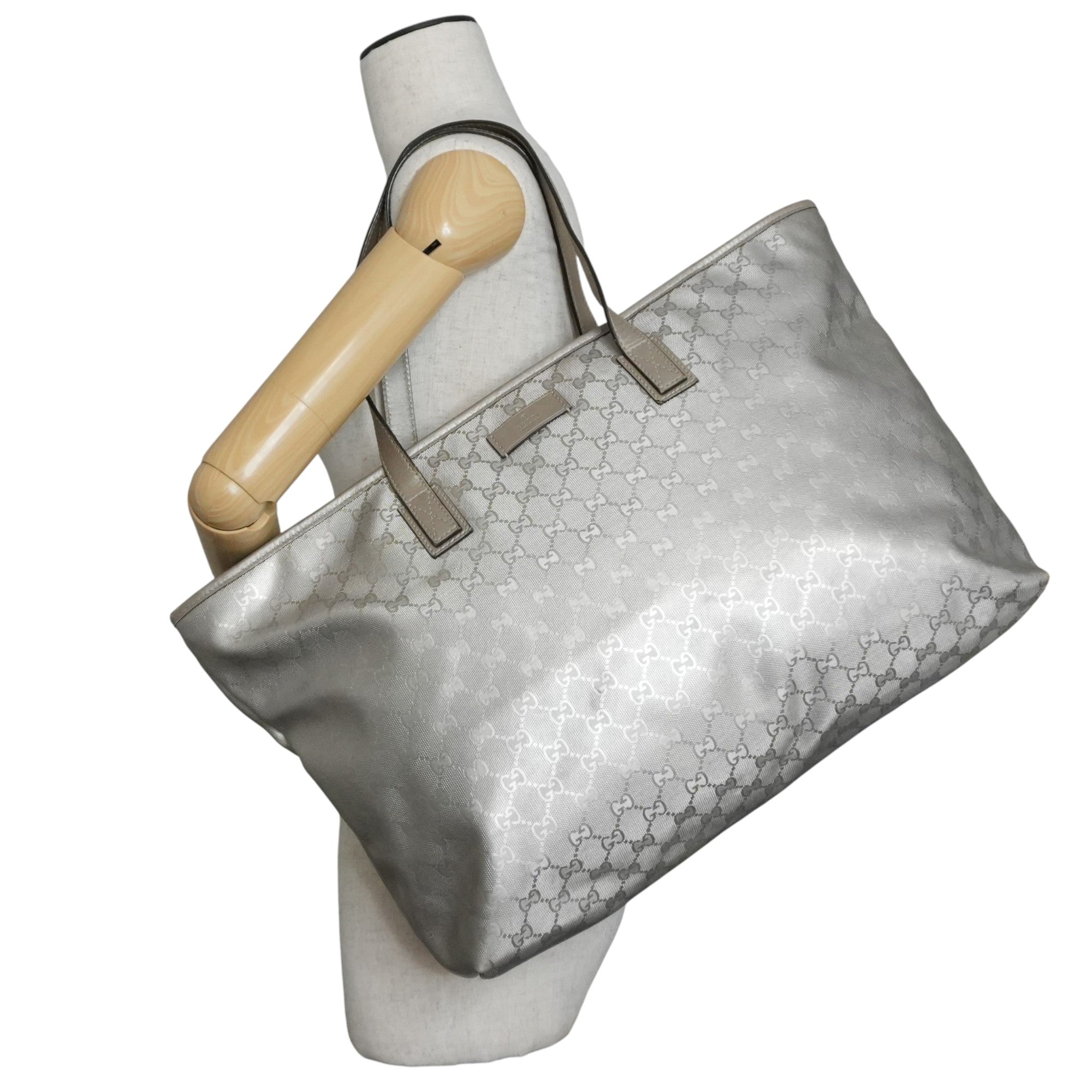 Pre-owned Gucci Metallic Tote Bag SIlver